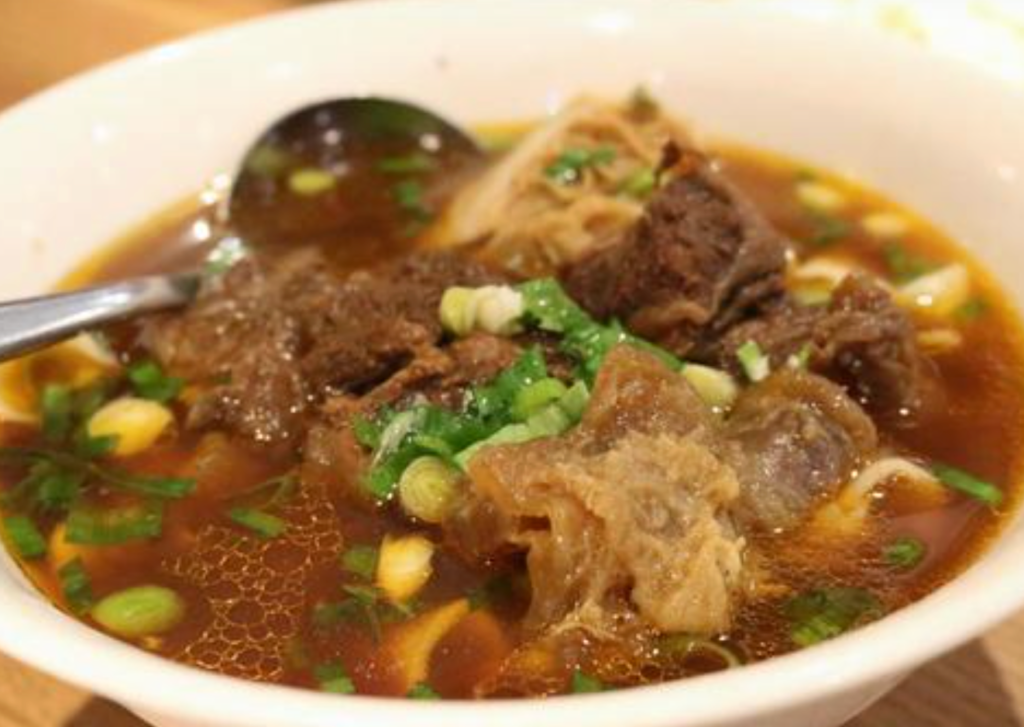 台湾牛肉麺の肉