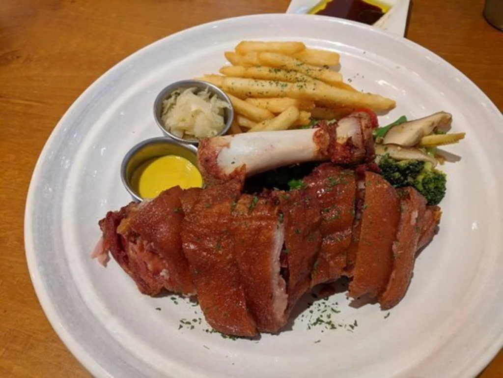 台北駅グルメ 貳樓餐廳Second Floor Cafe