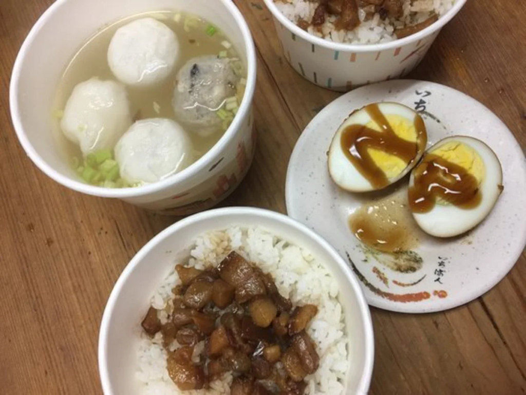 台湾九份レストラン 張記傳統魚丸